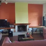 In With Lush Garden Villa