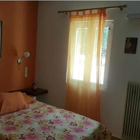 In With Lush Garden Villa *