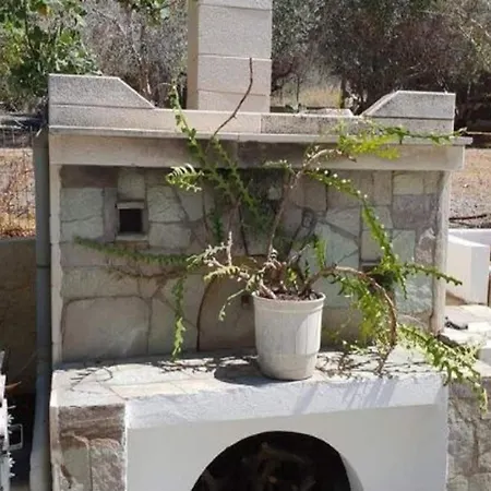 Villa In With Lush Garden Hersonissos (Crete)