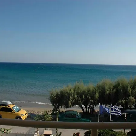 Opulent With Balcony Hersonissos (Crete)