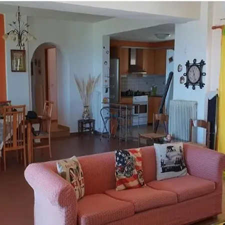 In With Lush Garden *