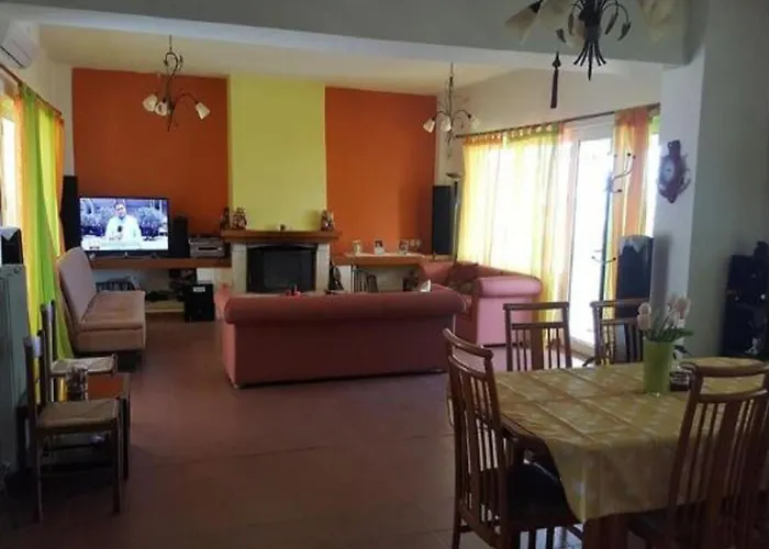 Βίλα In With Lush Garden Χερσόνησος